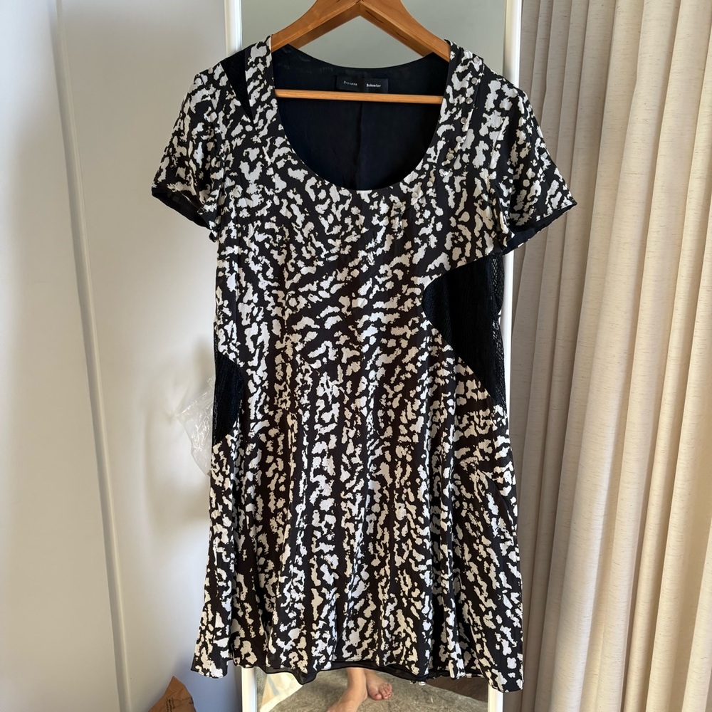 Proenza Schouler silk Black patterned shift dress in excellent worn condition 🖤